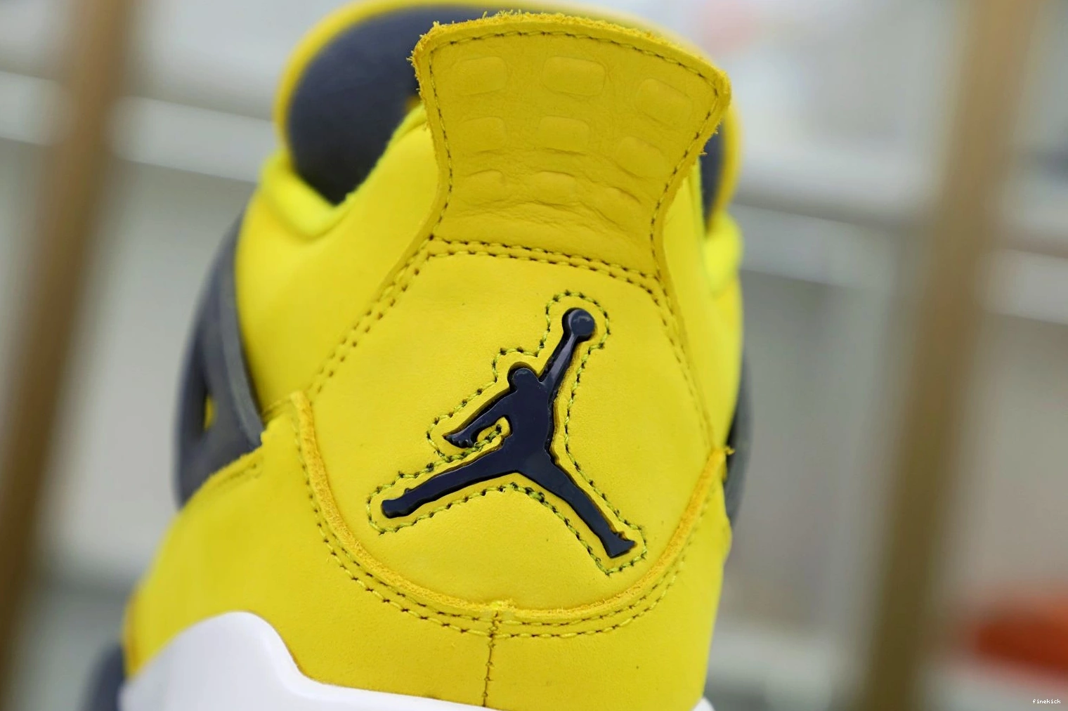 RETRO 2021 JORDAN 4 'LIGHTNING' JORDAN AIR AIR 0731